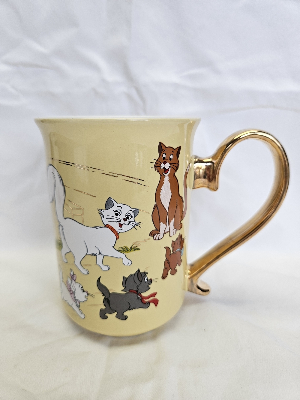 Disney Aristocats 50th Anniversary Collecters Mug with Gold Handle